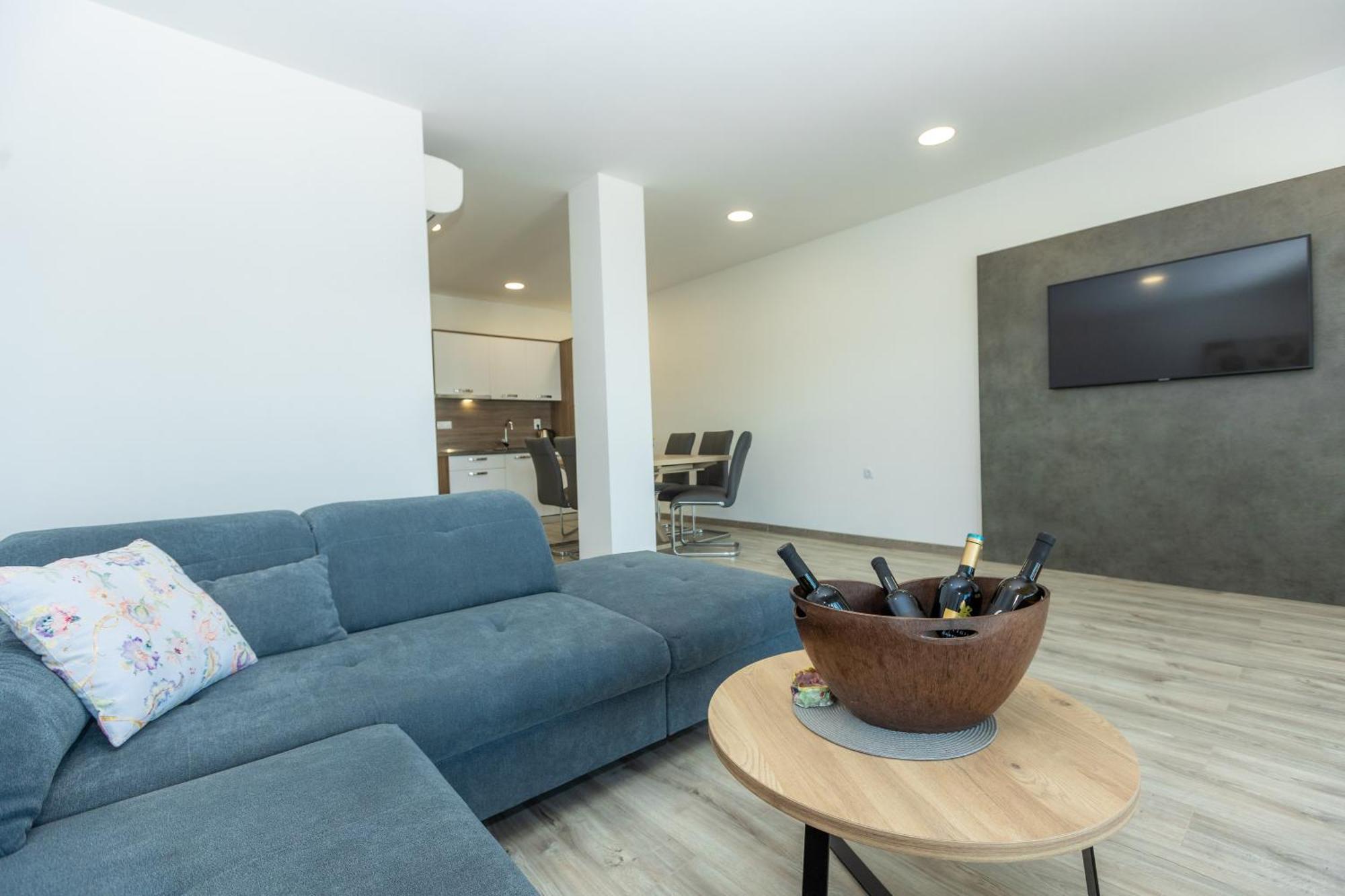 Apartment Maris *